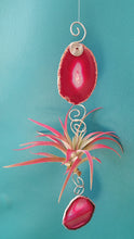 Load image into Gallery viewer, Pink Agate single with pink air plant
